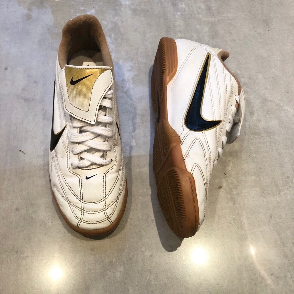 On hold Nike Sneakers